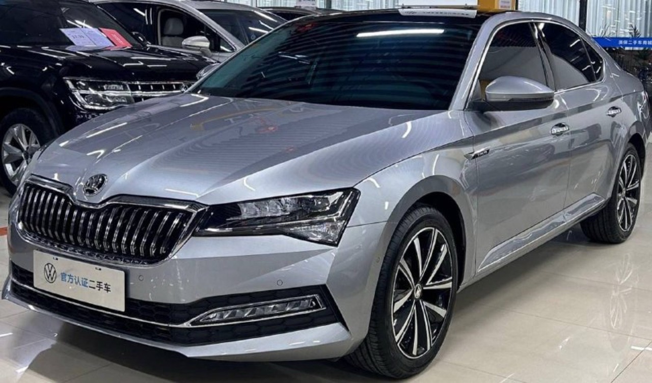 Skoda Superb Premium 2023